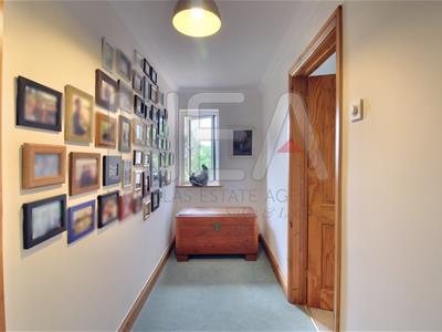 1st floor landing
